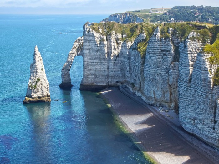 Top 10 Places To Visit in France