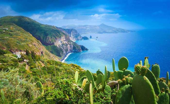 Lipari island islands aeolian eolie sicily biggest famous most